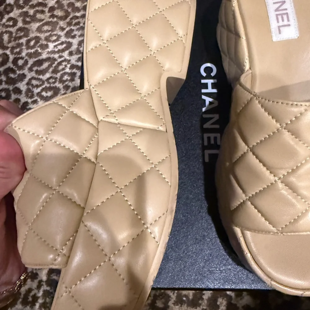 Chanel Tan Quilted Women's Sandals size 9 - Picture 7 of 10